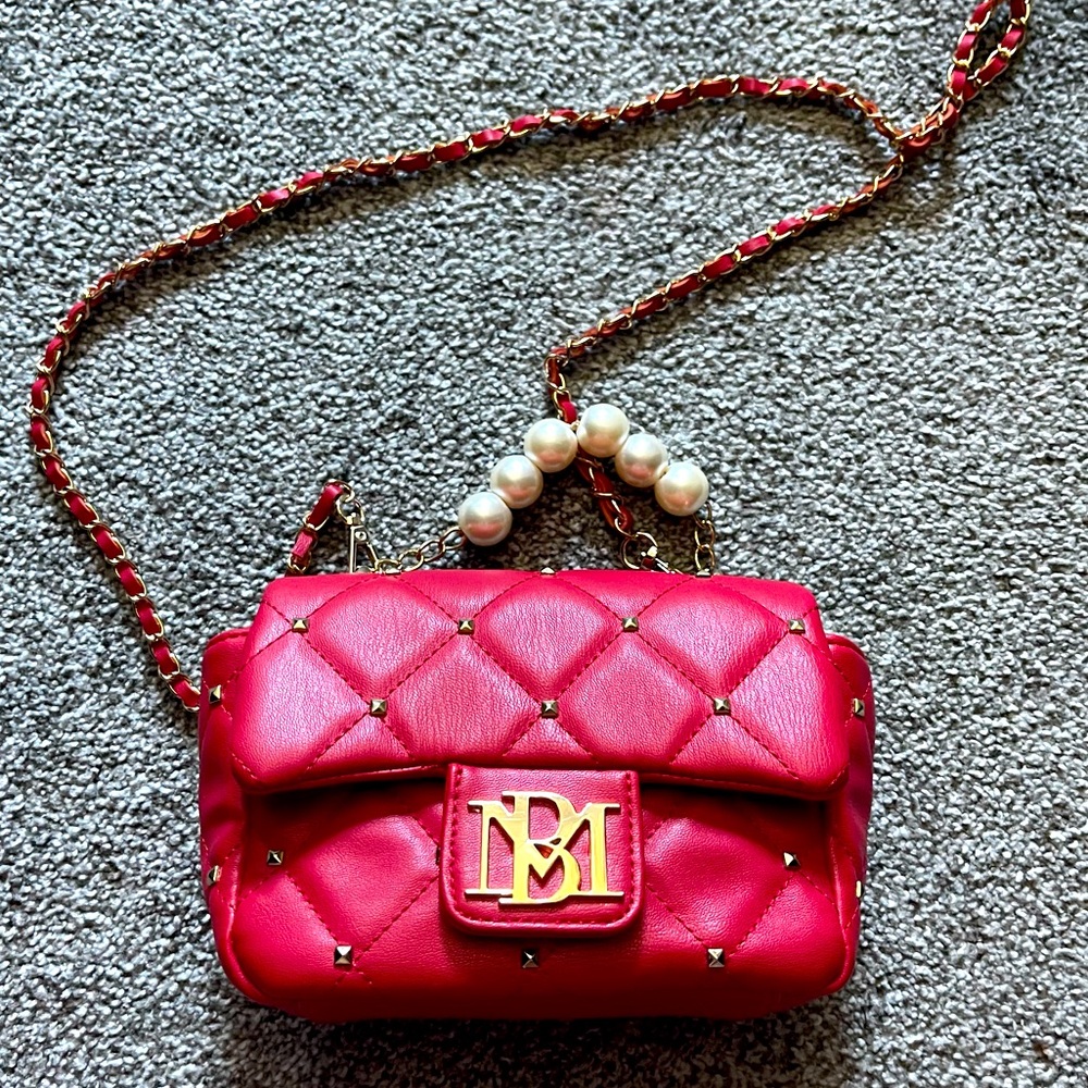 New Badgley Mischka
Women's Mini Flap Quilted Handbag